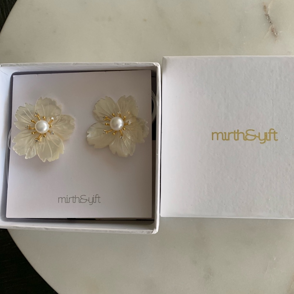 Mirth & Yift Camila Floral Earrings